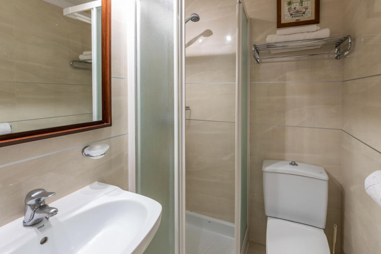 2 Habs Buena Terraza Con Bbq - Wifi, Piscina Apartment Михас Екстериор снимка